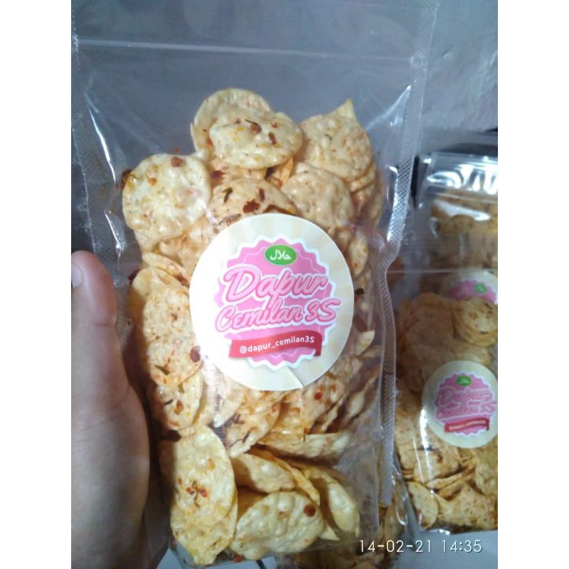 

keripik opak pedas bumbu asli padang