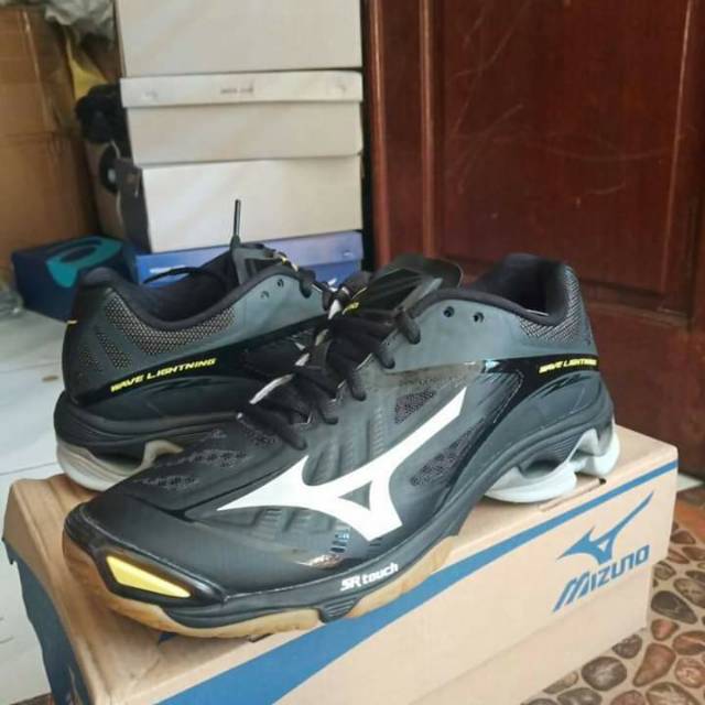 sepatu mizuno wlz 2 mid