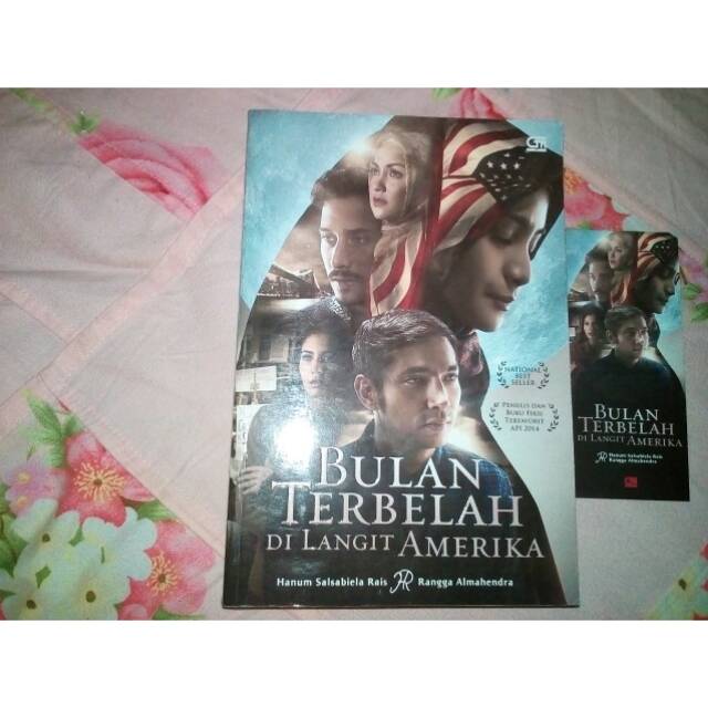 Contoh resensi novel bulan terbelah dilangit amerika