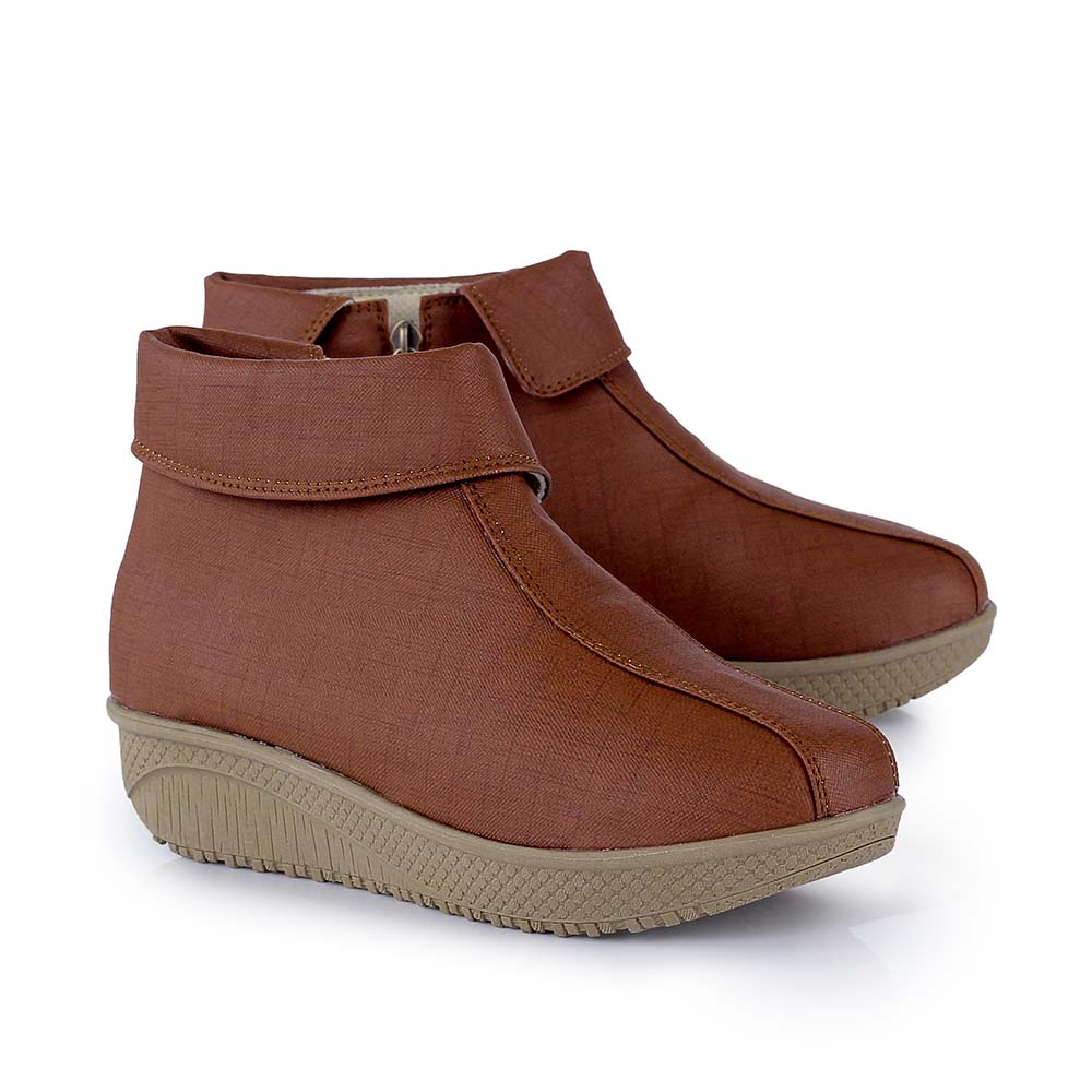 Sepatu Boots Wanita Flat Kulit Sintetis Resleting Korea Tanpa Tali Blackkelly Original Warna Cream Coklat
