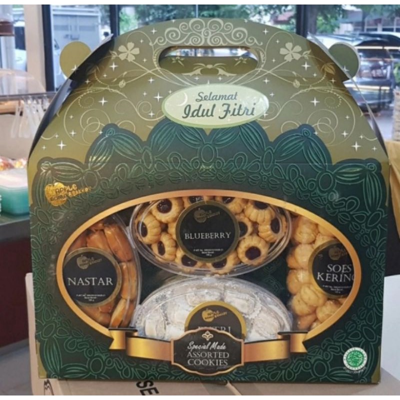 

Parcel Kue Lebaran / Hampers Idul Fitri - Kue Lebaran Box