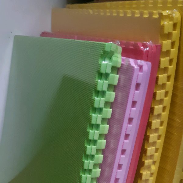 Eva Matras Puzzle / Tikar Karpet Lantai 60x60x1cm isi 4 pcs