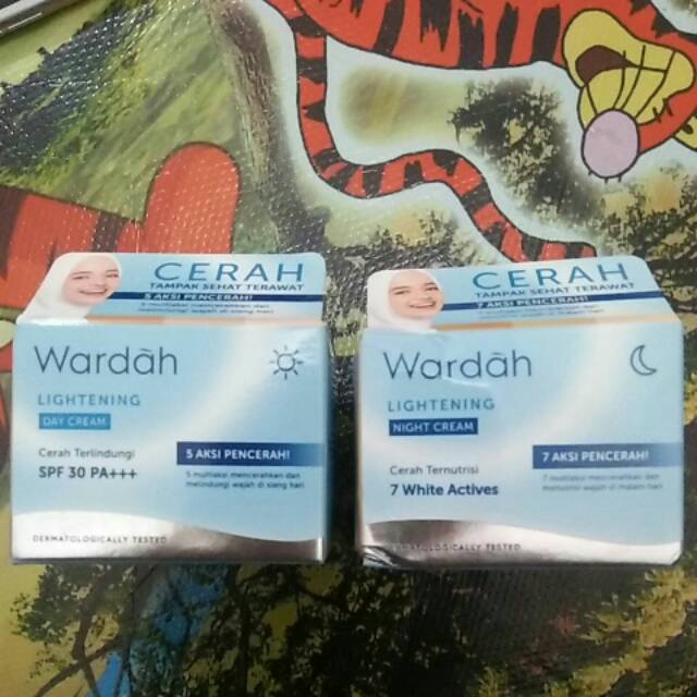 Satu paket crem wardah