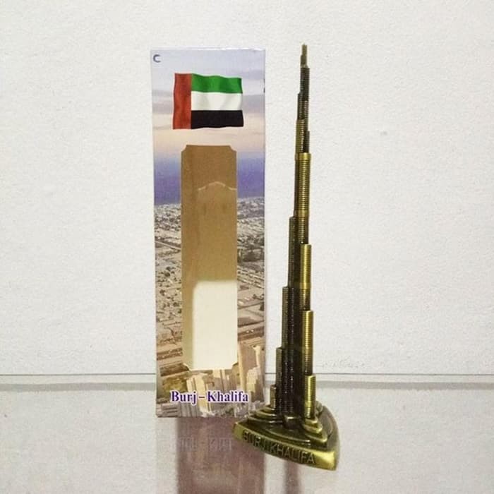 Pajangan Miniatur Menara Burj Khalifa