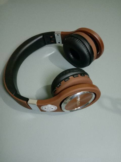 Headphone bluetooth