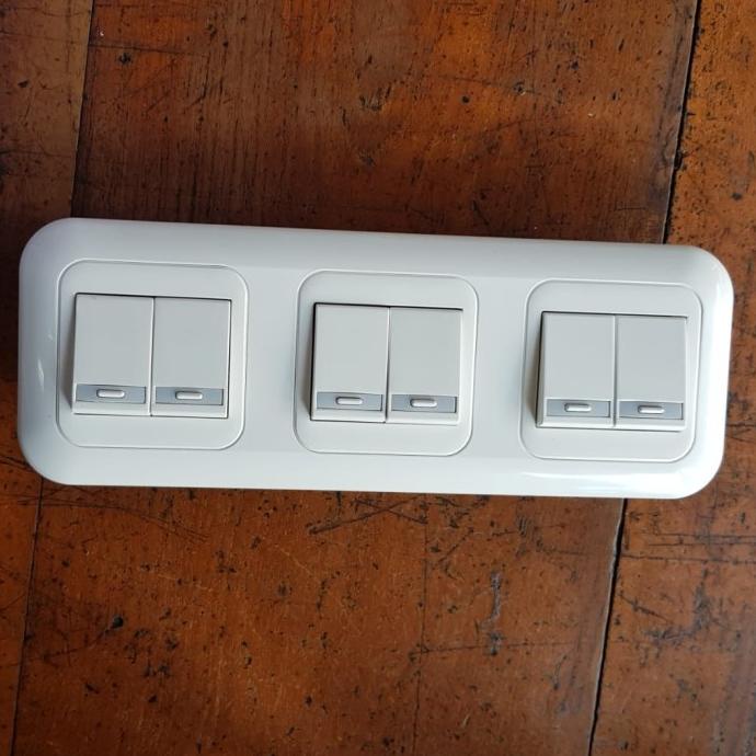SAKLAR SERI 3 GANG PANASONIC / SAKLAR 6 GANG 6 DEVICE PANASONIC