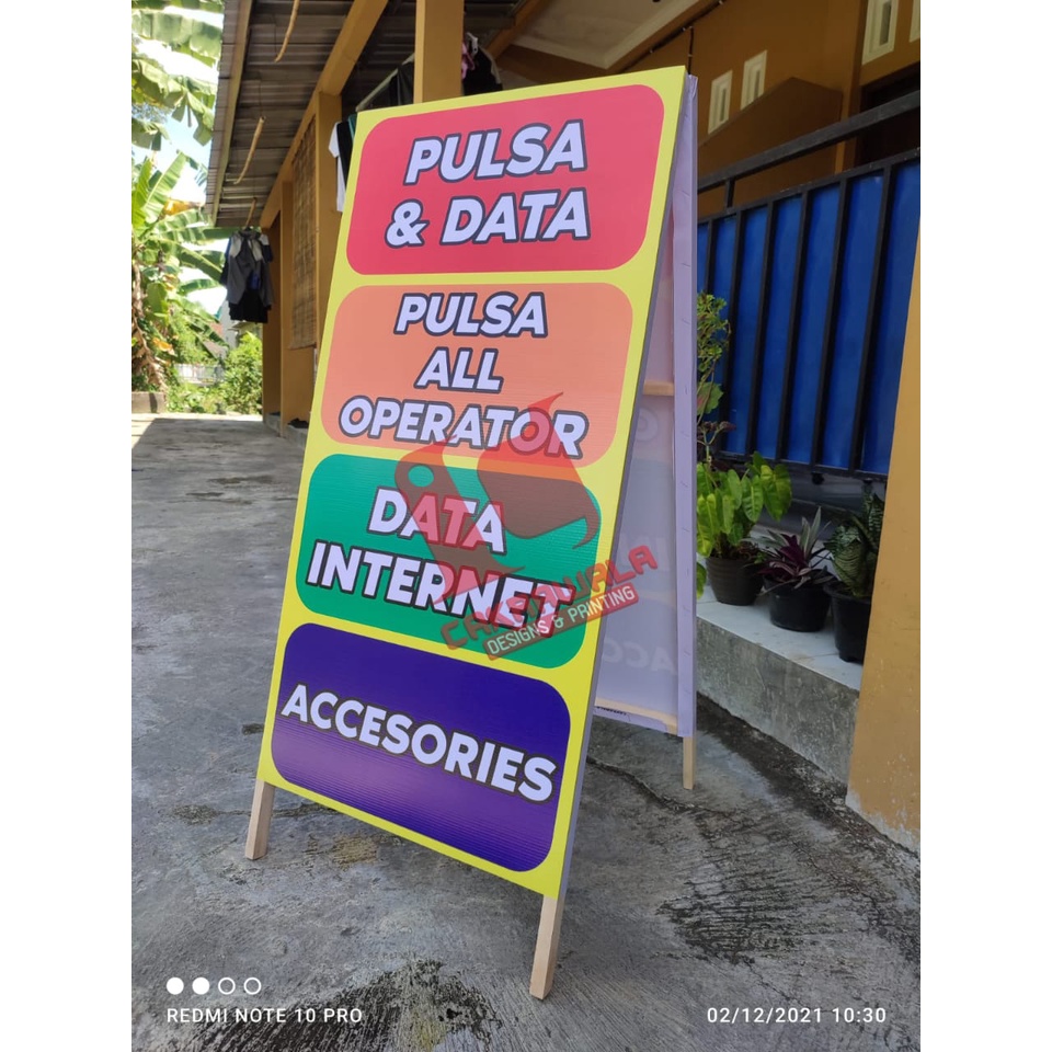 STAND BANNER WARUNG PULSA - STANDING BANNER KAYU UKURAN 50 X 110 - PAPAN PROMOSI KAYU PINGGIR JALAN 