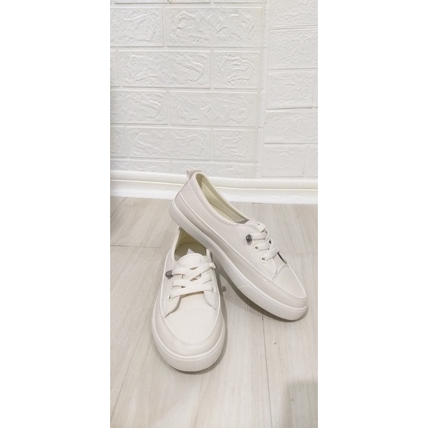 BL /  Sepatu Sneakers Kanvas Wanita Original warna Putih / Beige 229