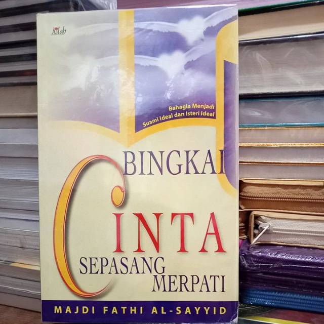 BINGKAI CINTA SEPASANG MERPATI