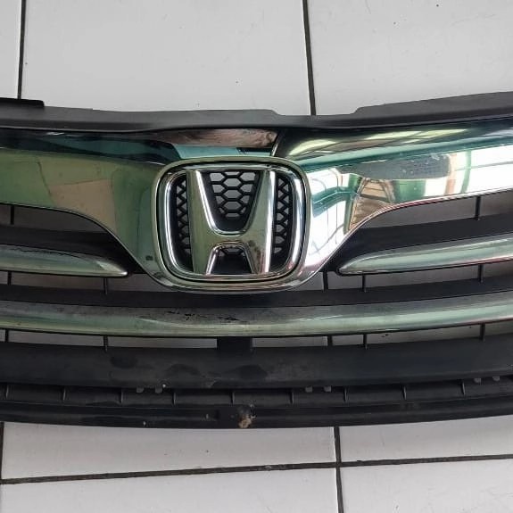 grill mobil Honda Freed