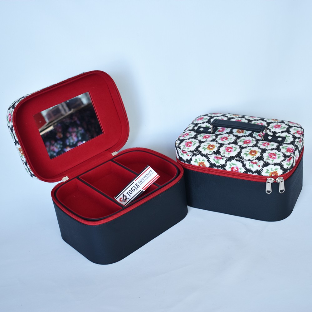 Tempat Make up Cantik / Tas Kosmetik Cantik Motif Flower Black / Beautycase / Cosmetic Pouch