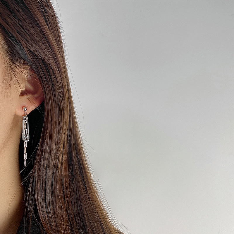 Anting Tusuk Gantung Temperament Desain Rumbai Rantai Gaya Trendy Untuk Wanita