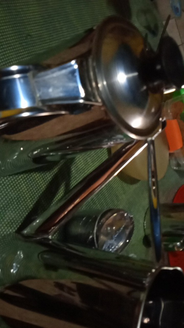 Paket Hemat Thai Tea 2 Teko + 2 Mug + 2 Saringan