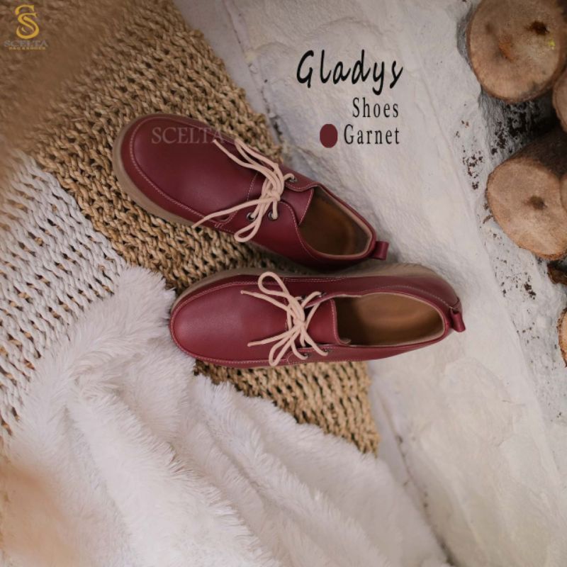 Gladys shoes by Scelta