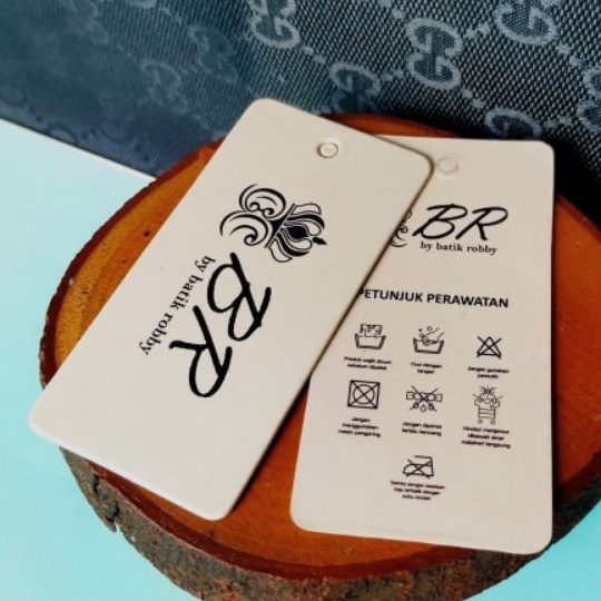 

HANG TAG HANGTAG SWING TAG BAHAN IVORY TEBAL 700 GRAM LAMINASI DOFF