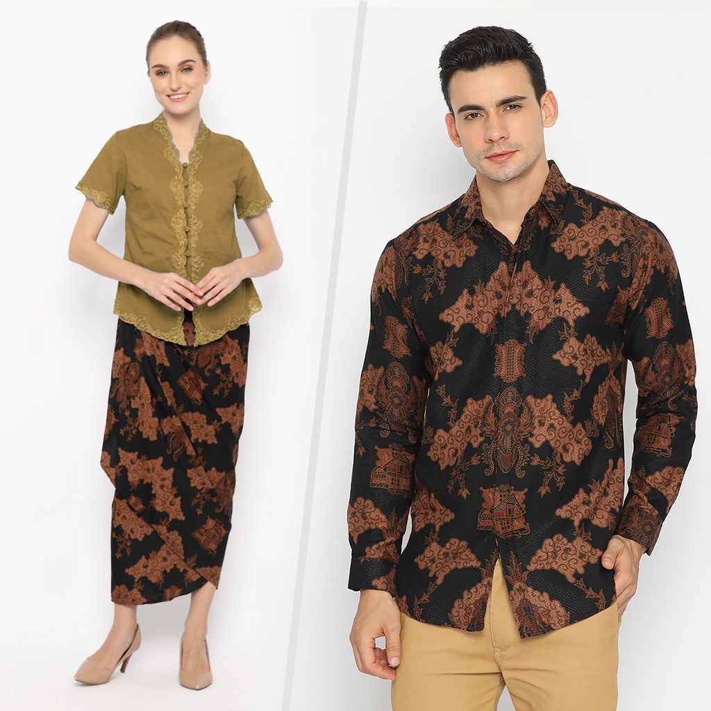 BATIK COUPLE MODERN  Kemeja Rok Lilit Instan Pria Lengan Panjang Slimfit Premium Motif Rumah Adat Warna Hitam 721744 Cap 72