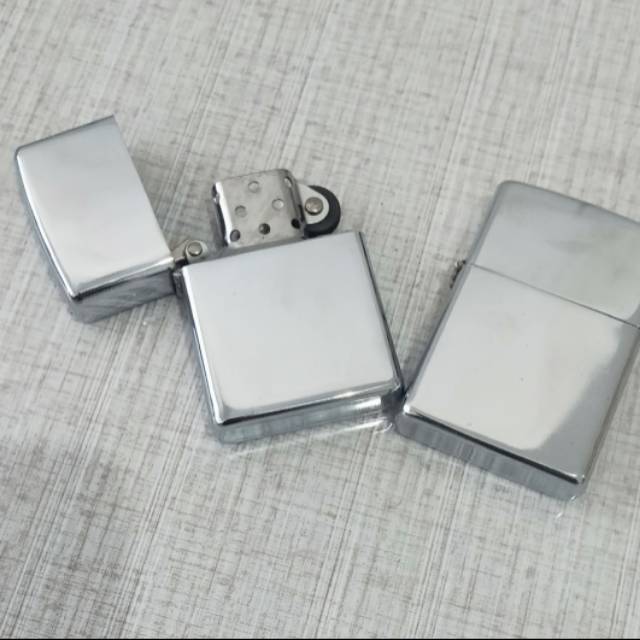 Korek api Zippo Polos sliver Chrome white