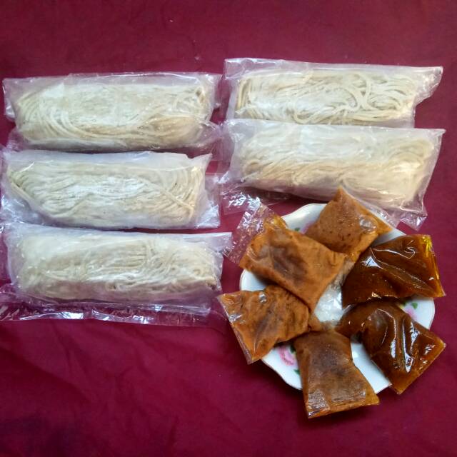 

Mie Ramen dan Sauce Shoyu Ramen