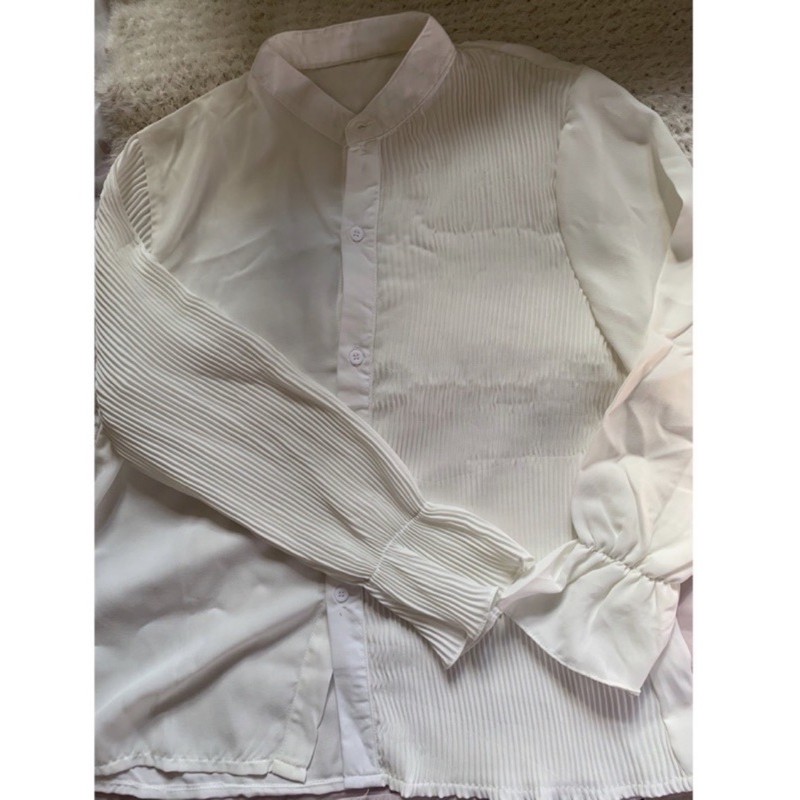 Preloved Oclo Prassy Shirt dapat gift scarf umama