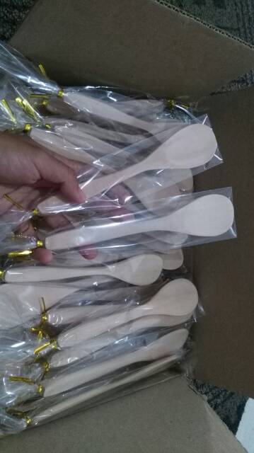 Souvenir sendok garpu kayu