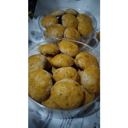 

kue bimoli