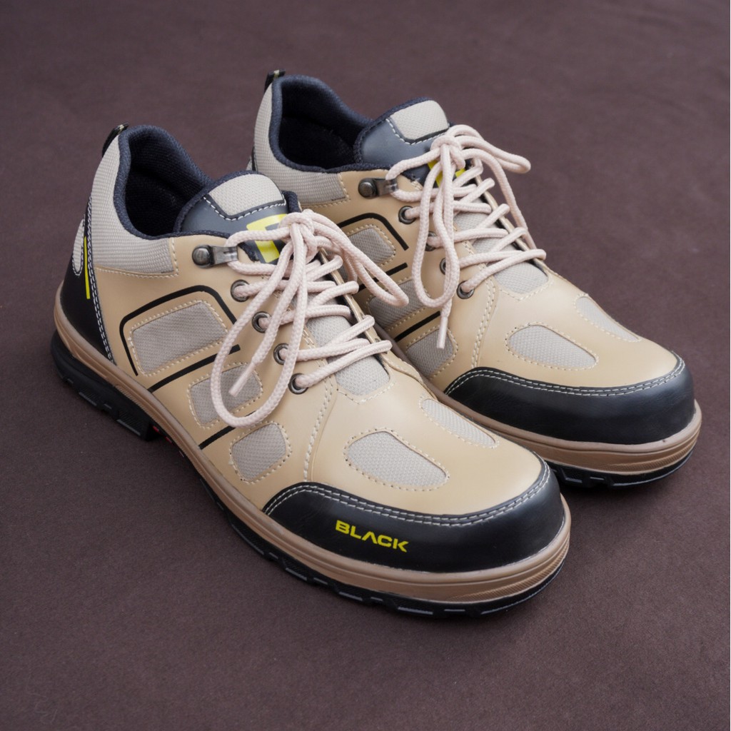 Sepatu Hiking Low Boots Pria Black Force Elder Cream Ujung Besi Bots Safety Kerja Outdoor - COD