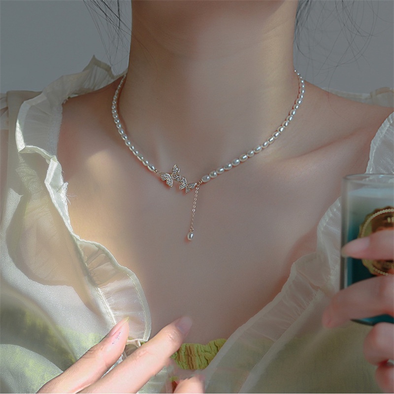 Butterfly Kalung Rantai Klavikula Hias Liontin Kupu-Kupu Mutiara Air Tawar Bahan Zirkon