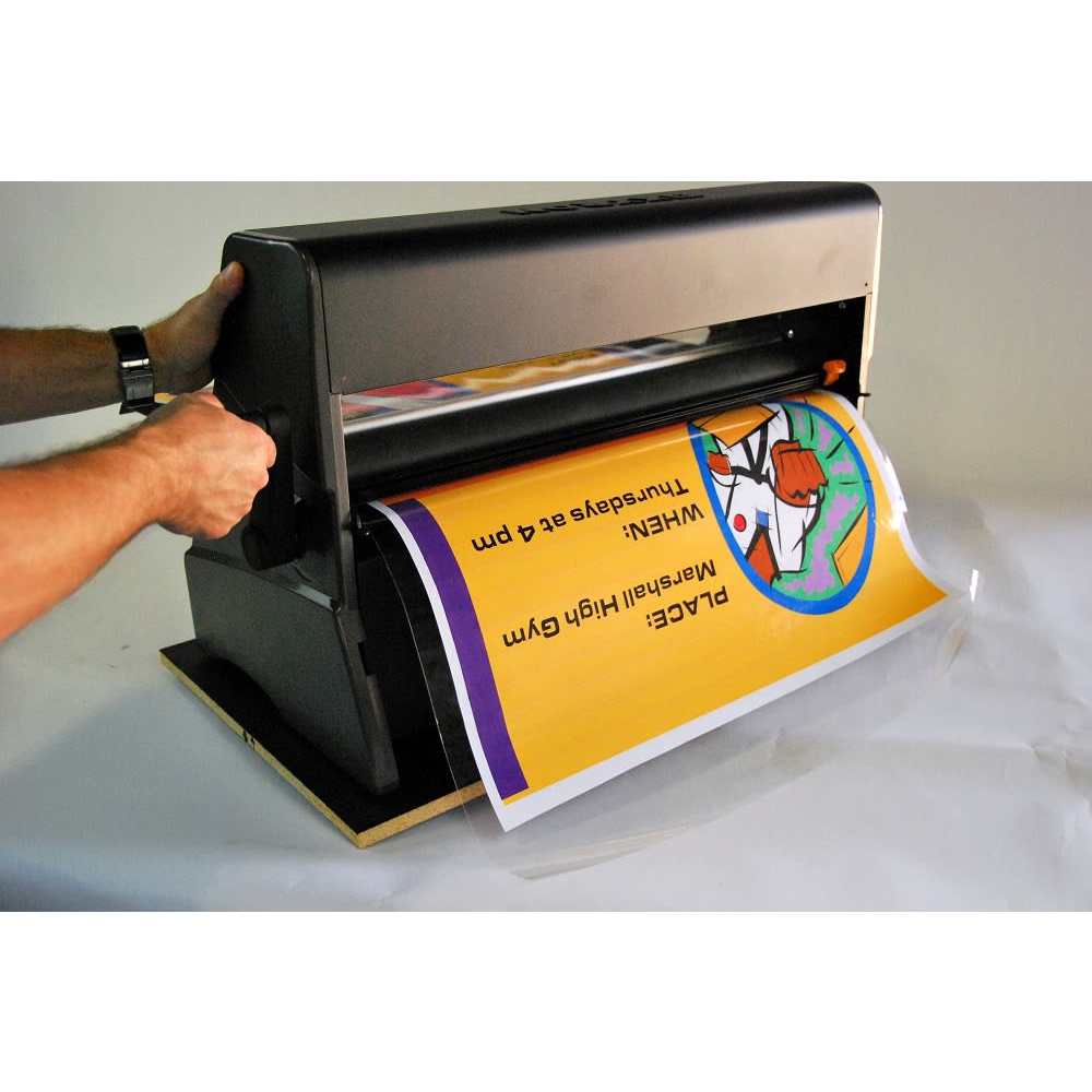 

Laminasi Glossy anti air anti baday