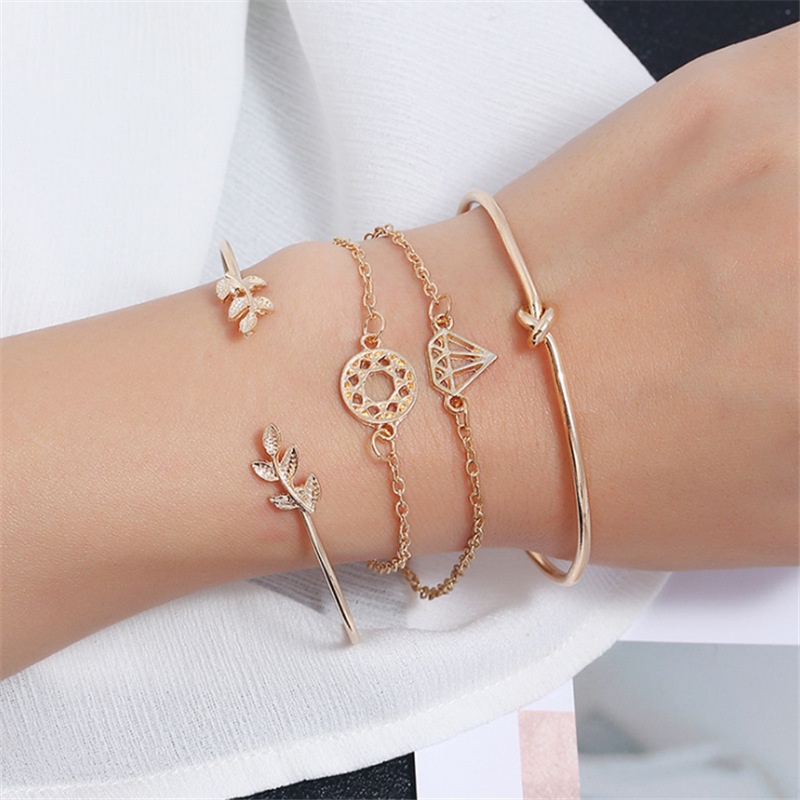 Set Gelang Multilayer Bentuk Berlian Bahan Alloy Gaya Korea Untuk Wanita