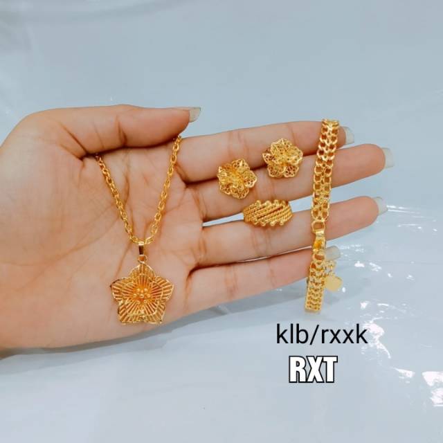 Set replika mas,awet,tahan lama
