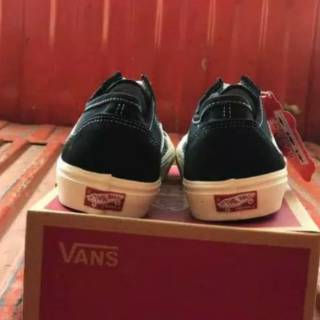  SEPATU  VANS  OLDSKOOL HALFMOON FULL BLACK HITAM  POLOS  WHITE 