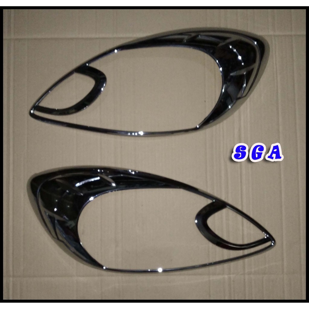 Garnish Lampu Chrome Depan Mobilio 2014 Model 2