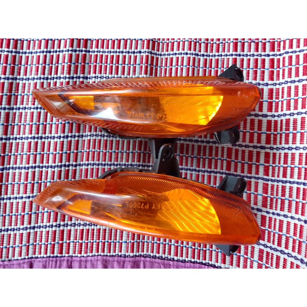 Lampu Sein Riting Reting Sen Depan Set Kanan Kiri Motor Yamaha Vega Zr Vega New Zr Original