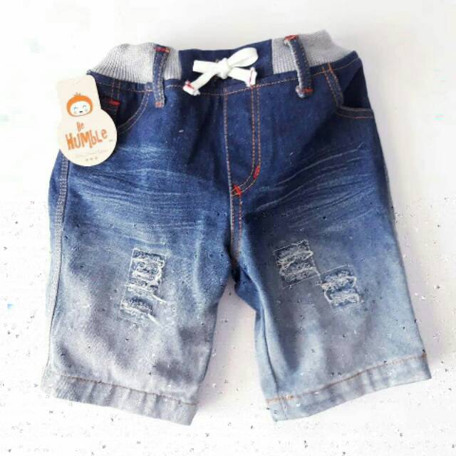 C3lana humble junior pendek