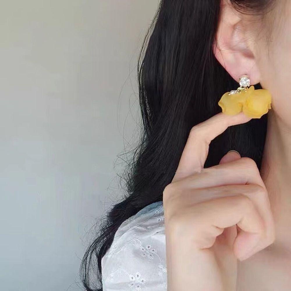 Mxbeauty Anting Menjuntai Elegan Menawan Mutiara Alloy Lady Kelopak Kuning Wanita Earring