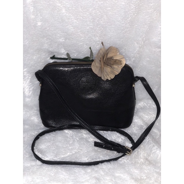 sling bag ala Tory