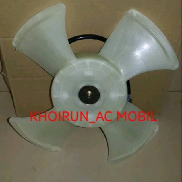 MOTOR EXTRA EKSTRA FAN CONDENSOR KONDENSOR AC MOBIL HONDA GRAND CIVIC,NOVA,ESTILO,GENIO
(NEW/BARU)