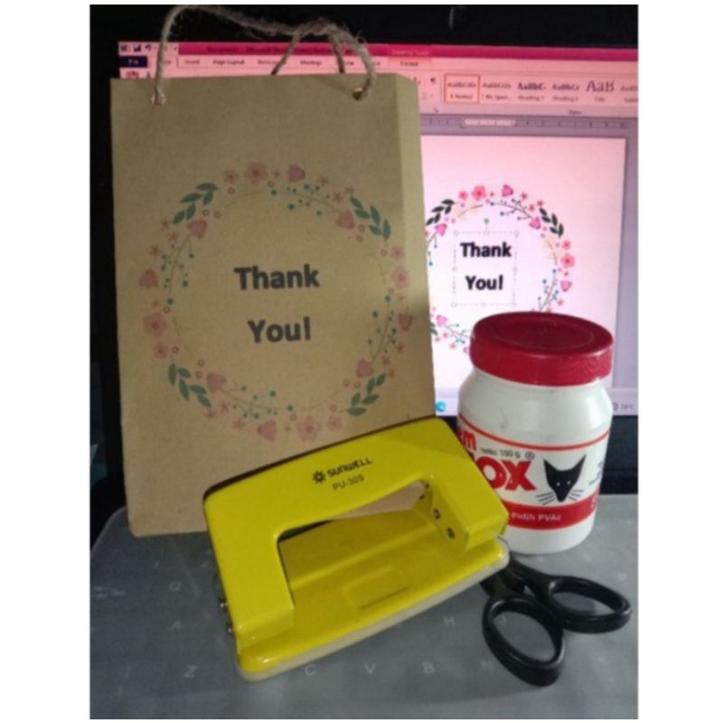 

kertas Packing/ Goodie bag bisa custom tulisan atau logo toko