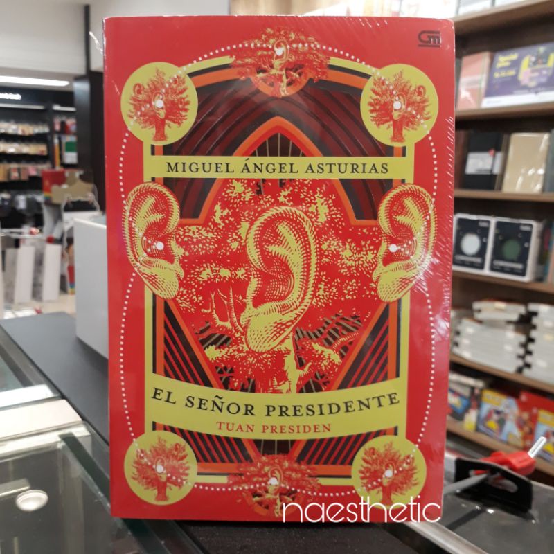 novel Tuan Presiden ( el senor presidente