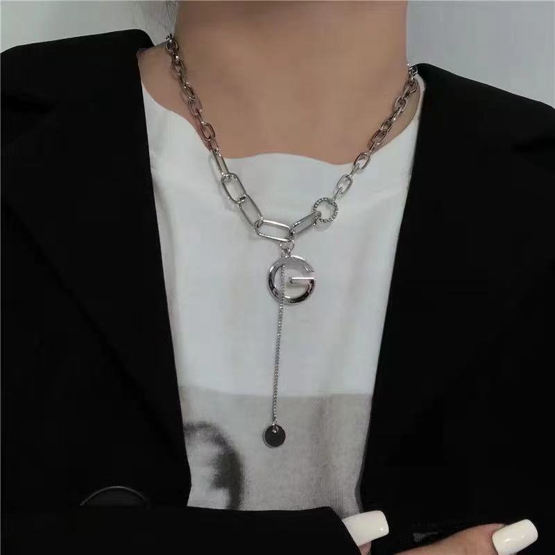 Ins dingin gaya Korea G surat kalung niche desain Panjang kalung temperamen 2021 Baru rantai sweater