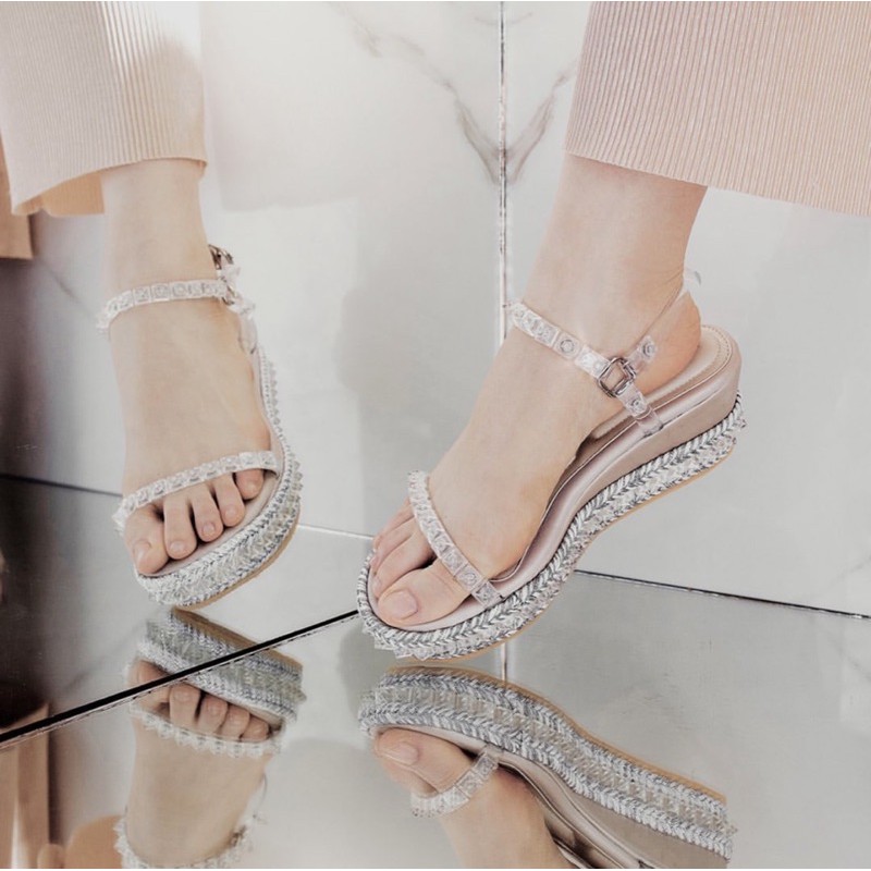 BNIB RUBY WEDGES VBE VALENCIA BY ENRICA SIZE 38