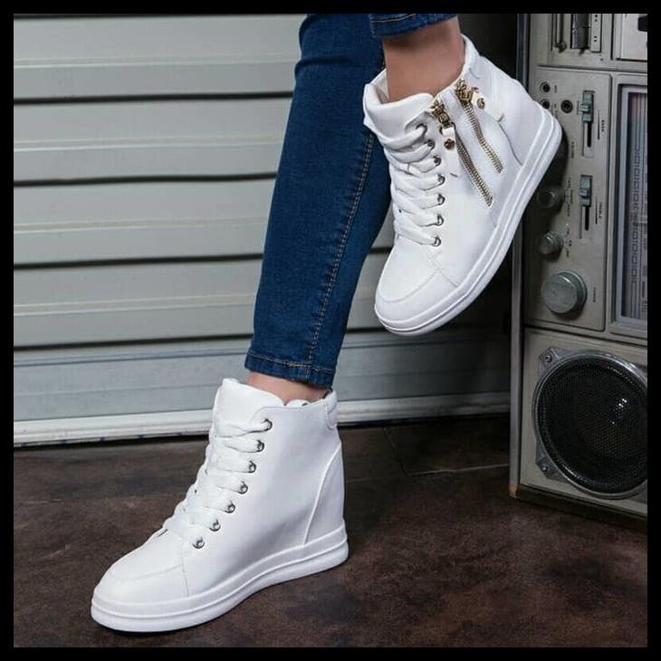 Sepatu Boots Wanita - Sepatu Wanita Boots Winter Warna Putih - Putih, 36