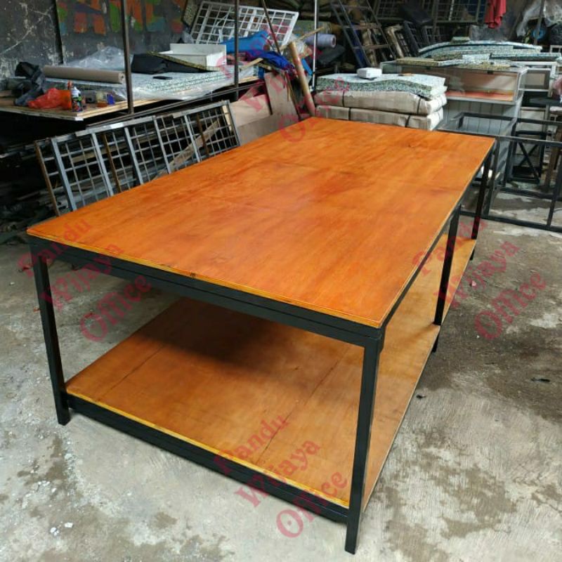 Meja Potong Kain Konveksi Model Bongkar Pasang