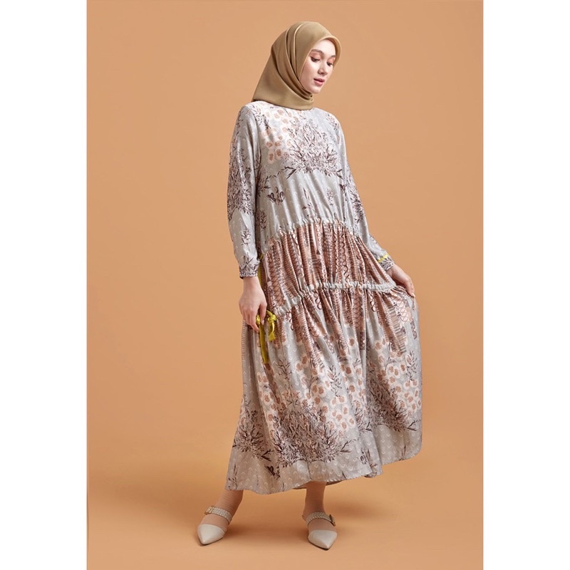 Ria Miranda Sale New Sada Dress size S