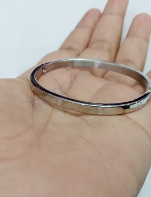 Titanium / gelang titanium / gelang model baut/ titanium silver