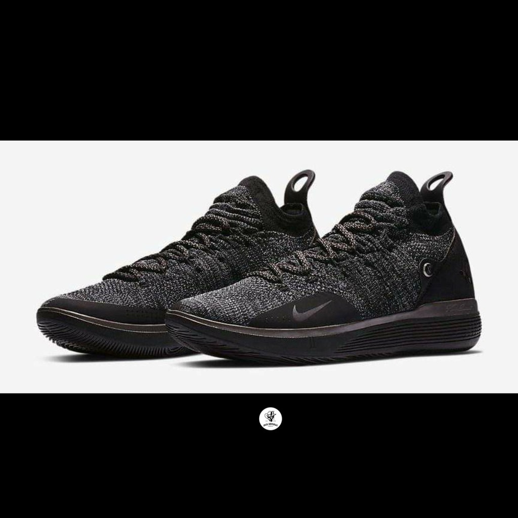 kd 11 triple black