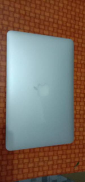 OBRALL..MACBOOK AIR 11 in 2014 CORE I5 RAM 4GB SSD128 Mulus Os Mojave