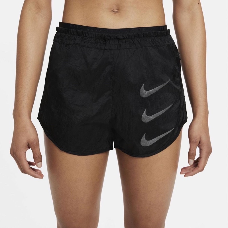 short nike shorts womens