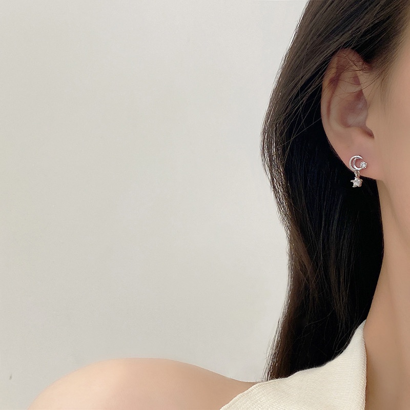 Anting S925 Silver Needle Bentuk Bintang Dan Bulan Aksen Zircon Gaya Korea Untuk Wanita