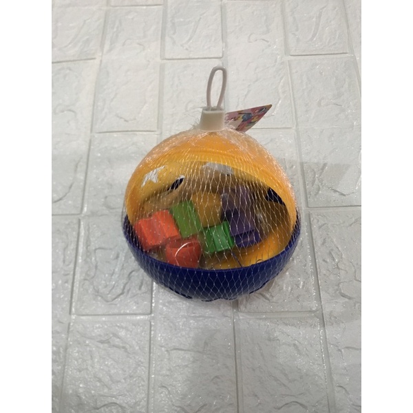 Mainan bola lego